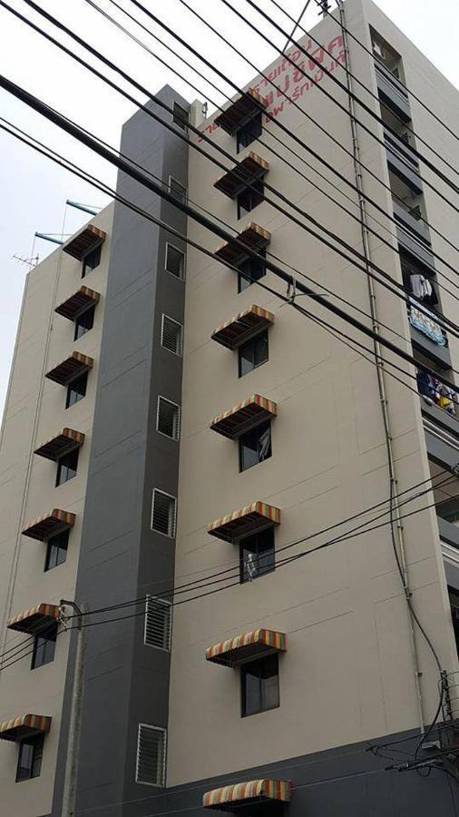 Pacific Apt Bangkok Bagian luar foto